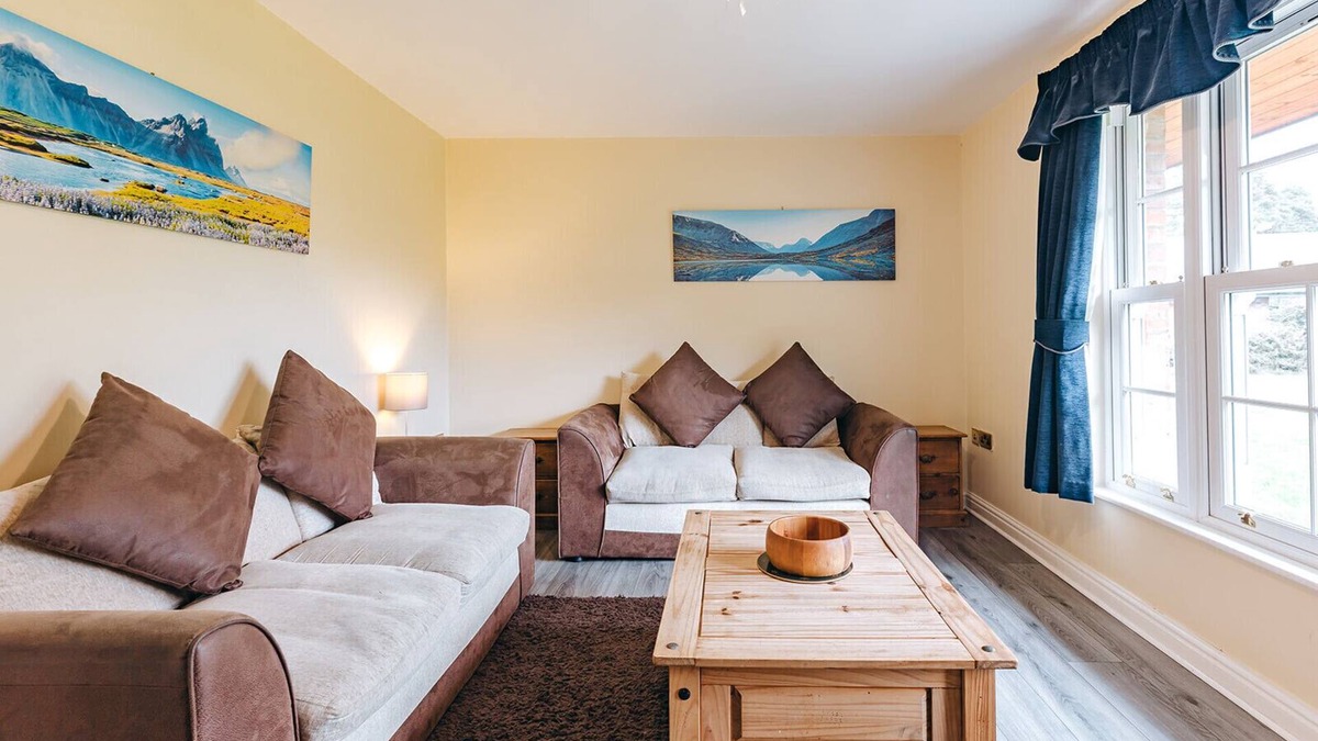 Eaton Mascott Cottage | Netley Hall - Thyme