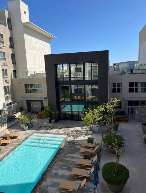 Beverly Hills Apartment | NEW 1 BD BR LUX West Hollywood: Pool/Parking/Gym
