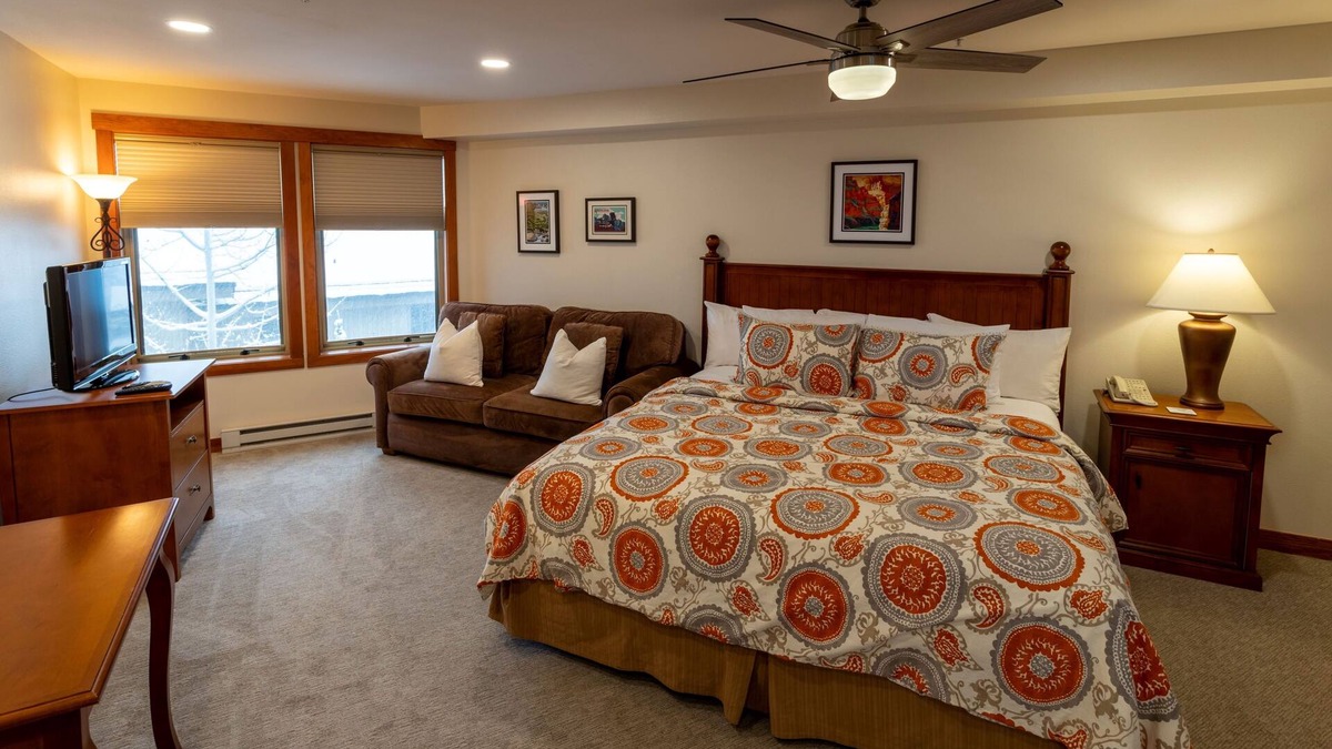 Salt Lake Mountain Resorts Apartment | NEW! 1307B - King Standard Eagle Springs West