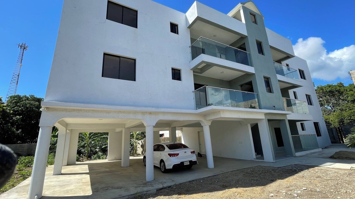 Bisono Apartment | New 2-bedroom apartment in enchanting Bisono with WiFi, AC, pool close to all