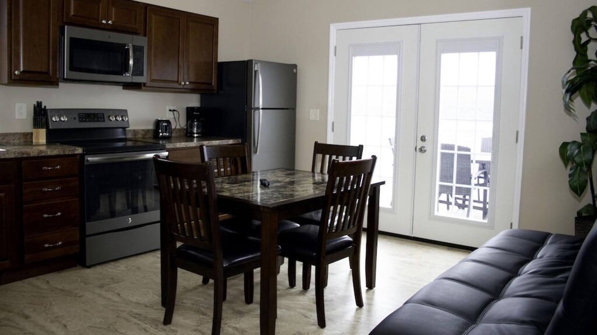 Watkins Glen Cottage | New 2 Bedroom Cottage with beautiful Lake Views