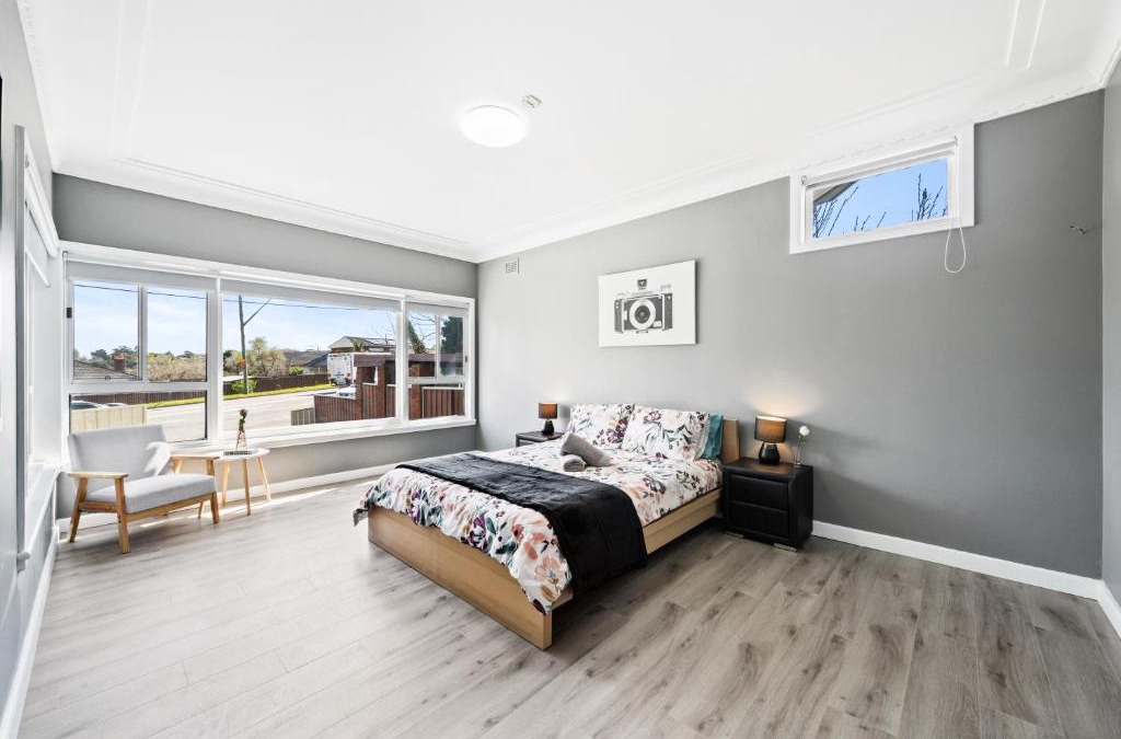 Bankstown House | New 2 Bedroom House 500m to Mall with Free Parking