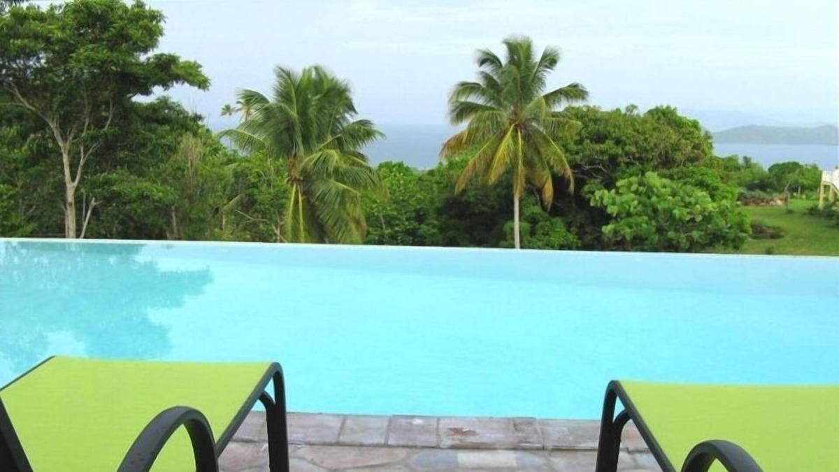 Barnes Ghaut Villa | New 2-Bedroom Villa with Infinity Edge Pool on Nevis
