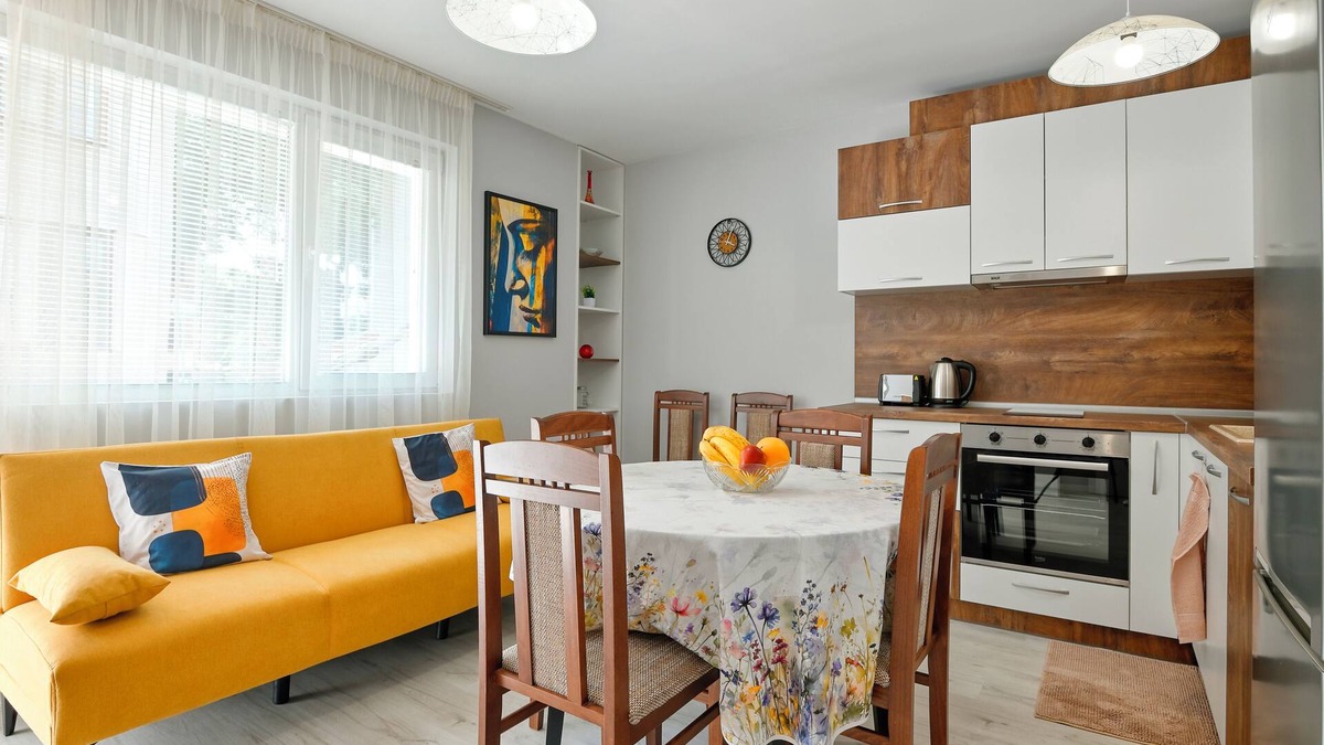 Hristo Botev Apartment | New 2 BR Modern Escape/Free Parking/Minutes to Varna beach