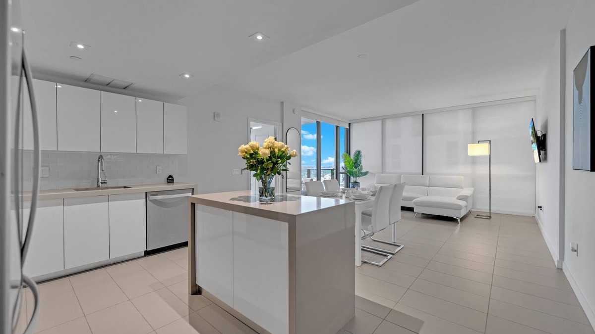 Overtown Apartment | NEW 2 full bedroom 2 full bathrooms in Downtown Miami ,8min from the beach