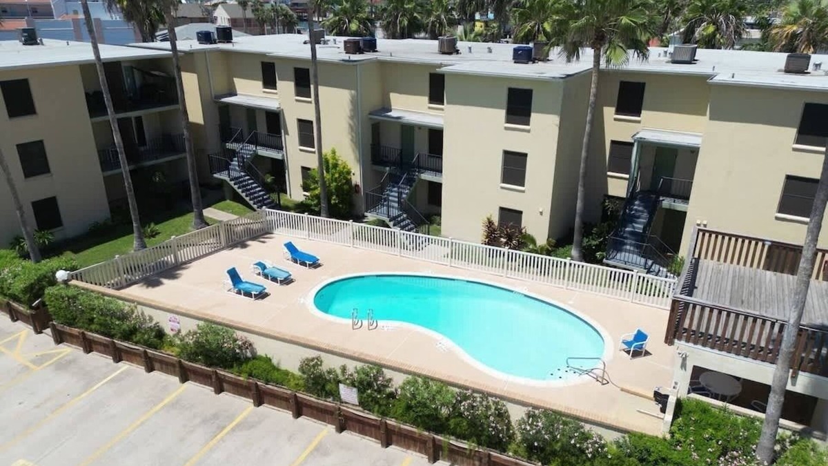 South Padre Island Condo | NEW! * 2 Levels * Pool * Near Beach * 2 Patios