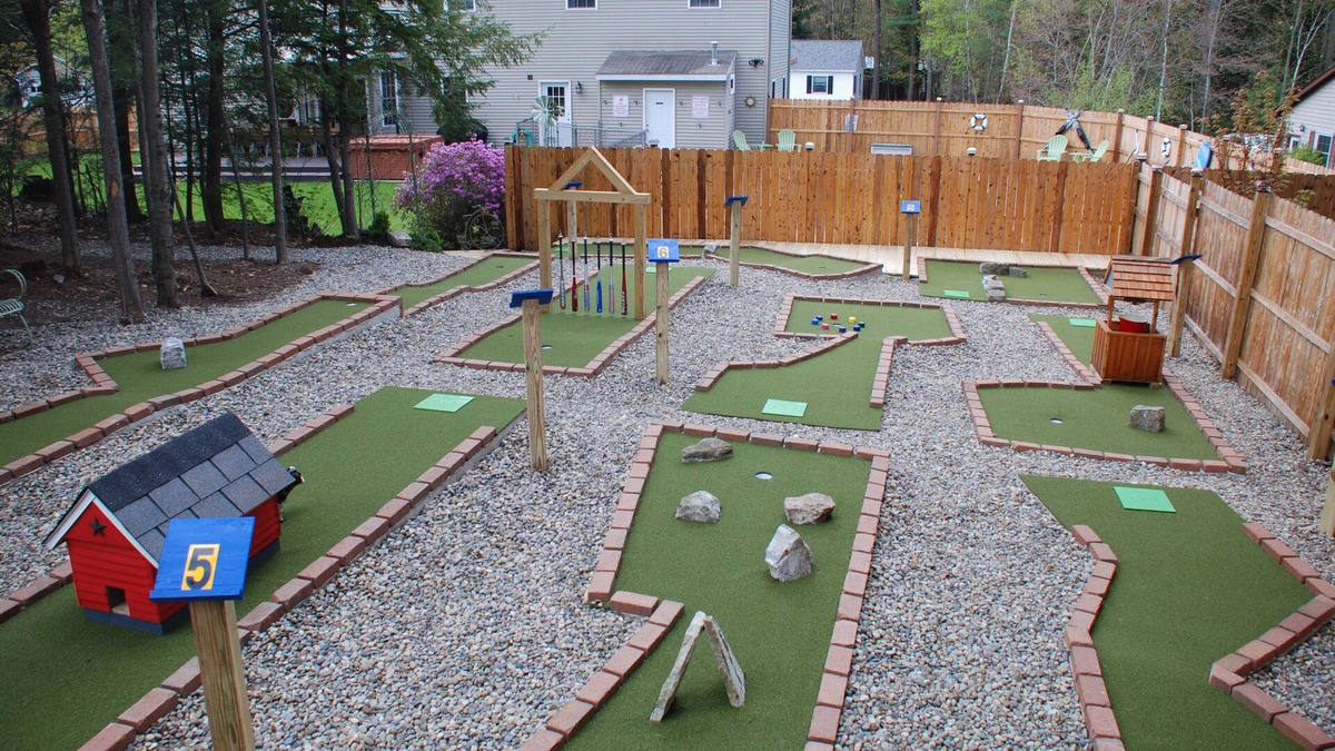 Warrensburg House | NEW-2024 Private Pickleball Court!