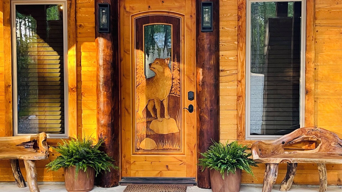 Broken Bow Cabin | 🔥”New 2024! Wolf Creek Log Cabin” Unique hot tub, pool table, creek, fire pit🔥