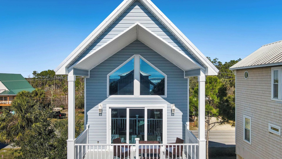Port St. Joe House | New 2br/2.5ba modern coastal retreat - walk to the beach!