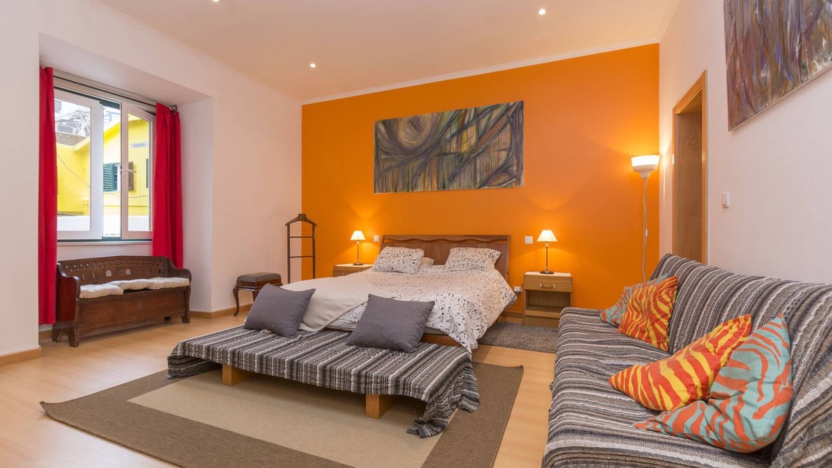 Lisbon Old Town Apartment | New 3 bedroom apartment with elevator center Lisbon