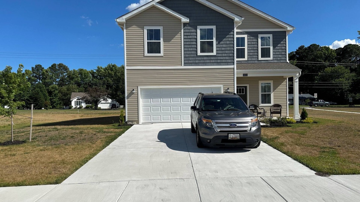 Selbyville House | New 4 bedroom house in Schooner Landing. Minutes to the beach. Pet friendly.