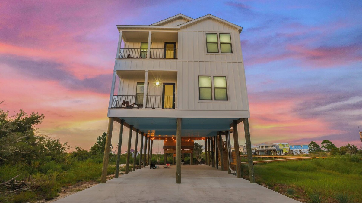 Fort Morgan House | New! 5BD+Private Pool! 3 Decks with amazing views!