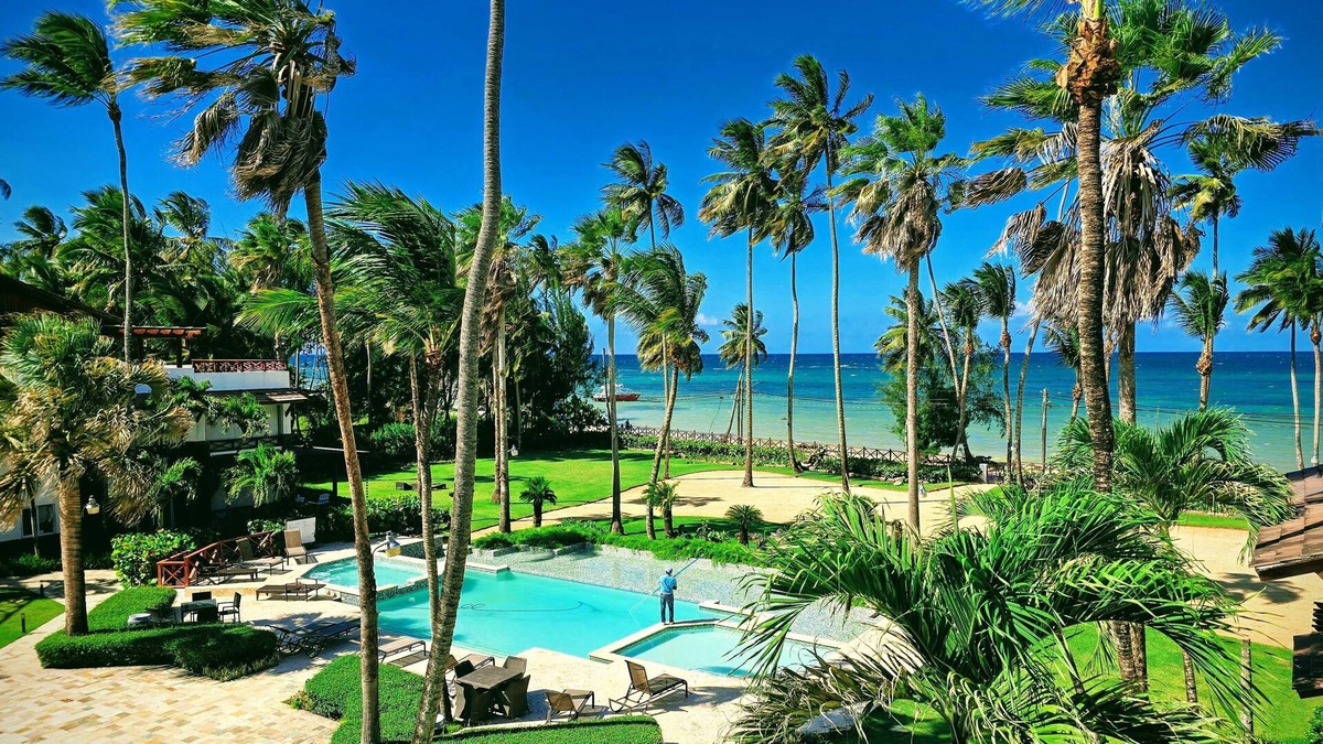Puerto Bahia Apartment | NEW Amazing Direct Beach Views 4BR Penthouse Pools/Jacuzzi/BBQ + Maid Services