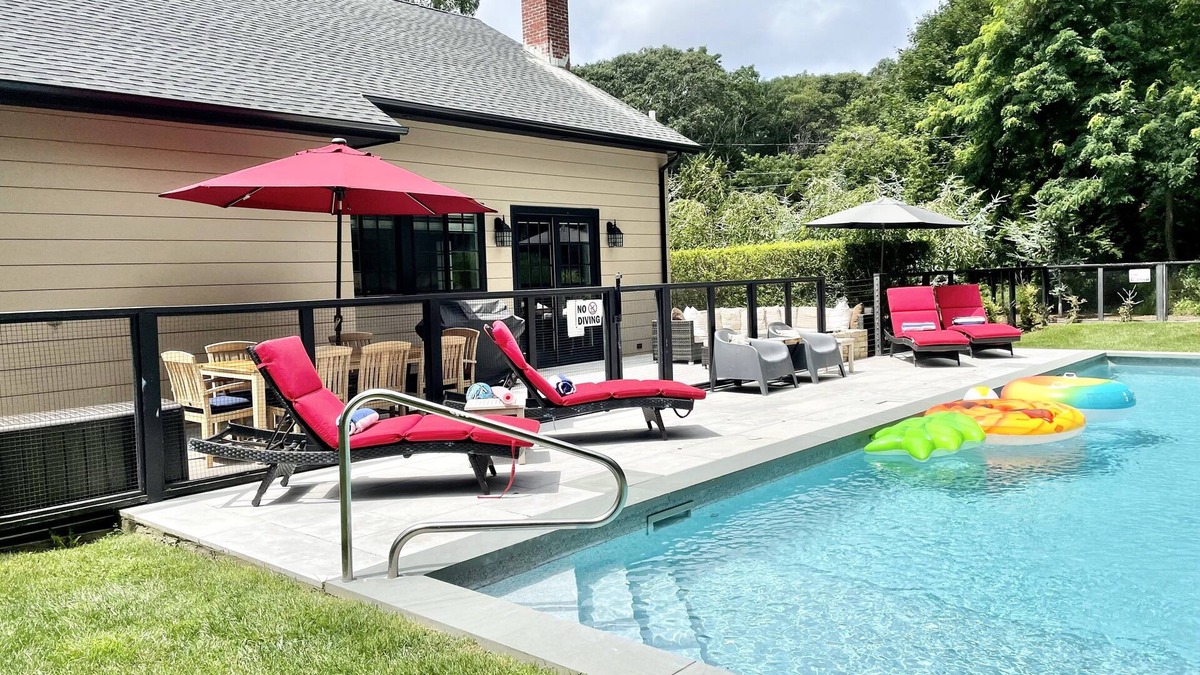 Springs House | New and Ready for Summer 2025! 5-Stars