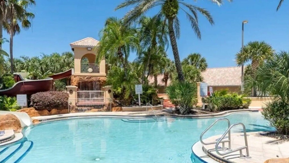 Regal Palms House | NEW! Anna’s Stunning Townhome in Regal Palms Resort Near Disney