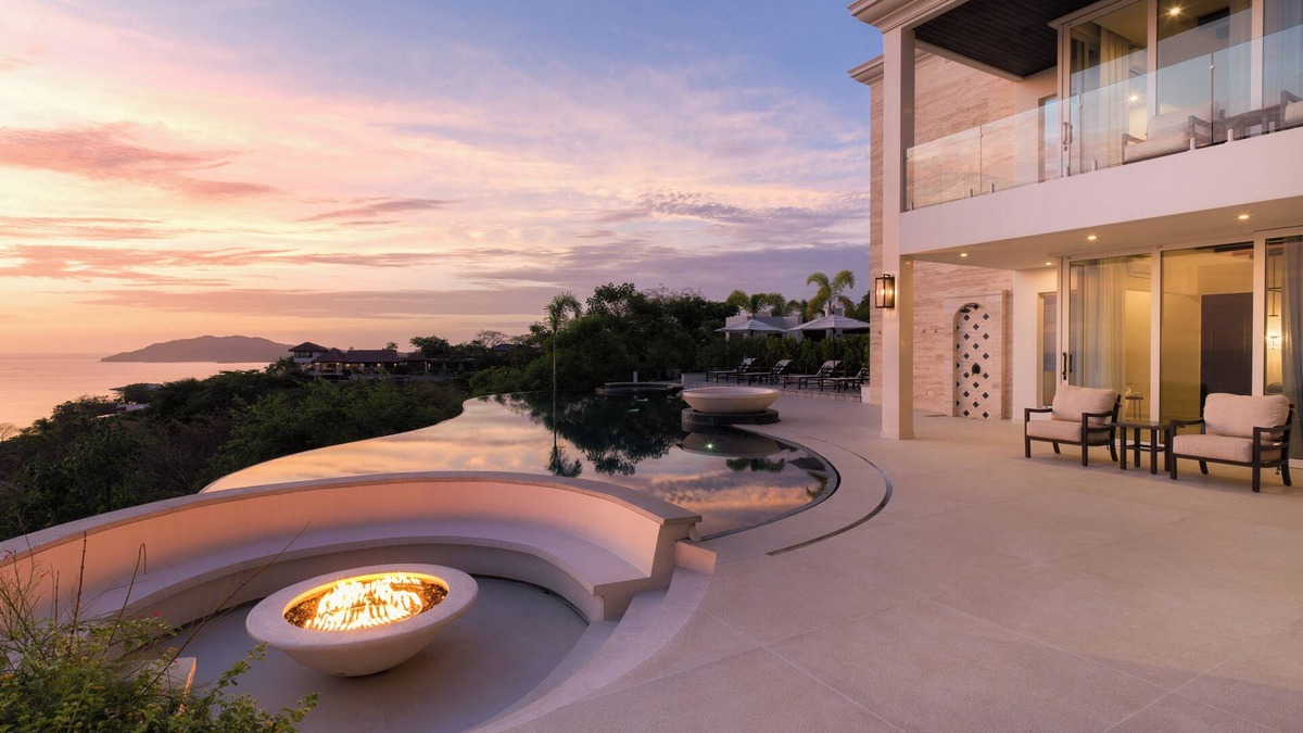 Tamarindo Villa | New Award-Winning Villa with 180° Ocean Views, Gourmet Breakfast and Gym