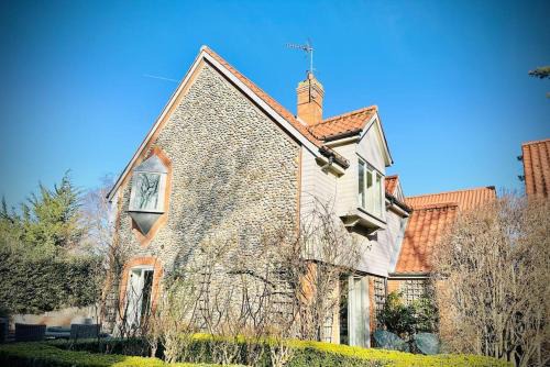 Holt House | NEW! Blakeney. Harbour View