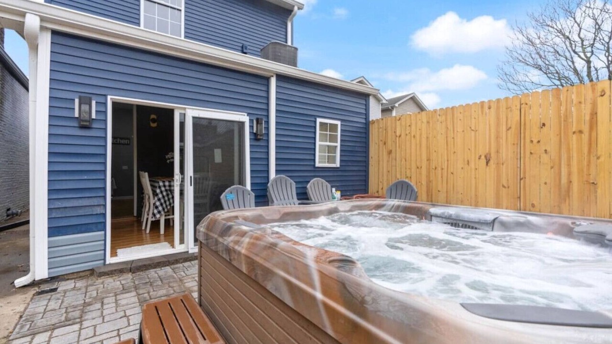 Phoenix Hill House | New! Bluegrass Bliss | HOT TUB | Nulu | Renovated