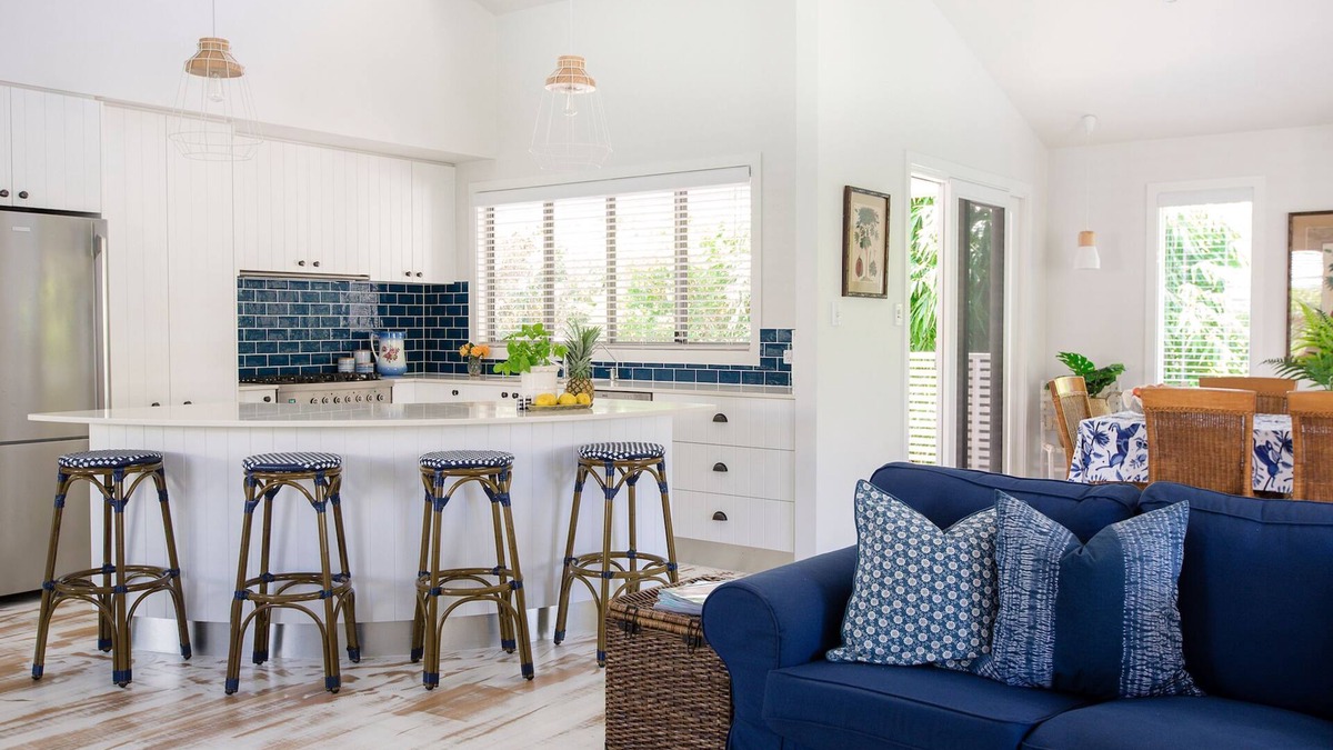 New Brighton Apartment | New Brighton Beach House - walk to beach