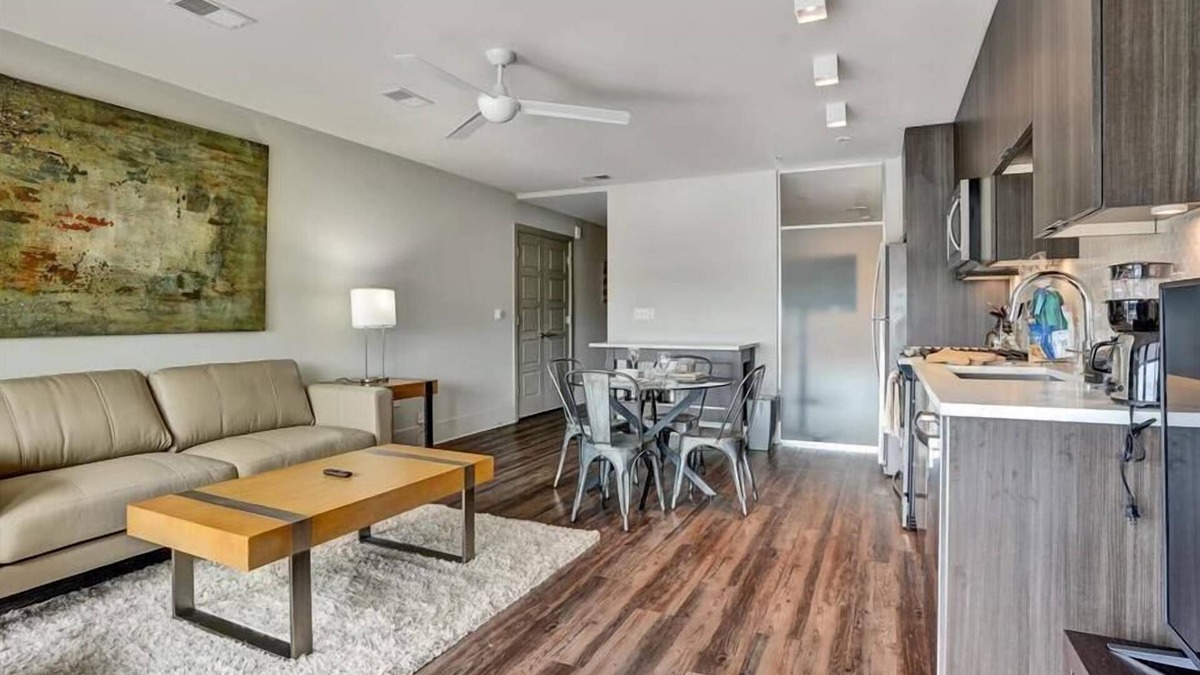 Garden Hills Apartment | New Buckhead 2BR | near Subway&Transits | HJ Airport