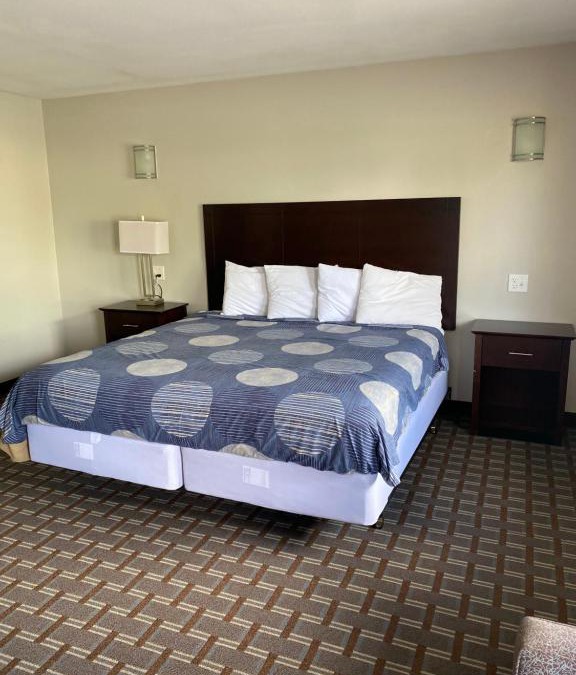 Eaton Hotel | New Budget Inn