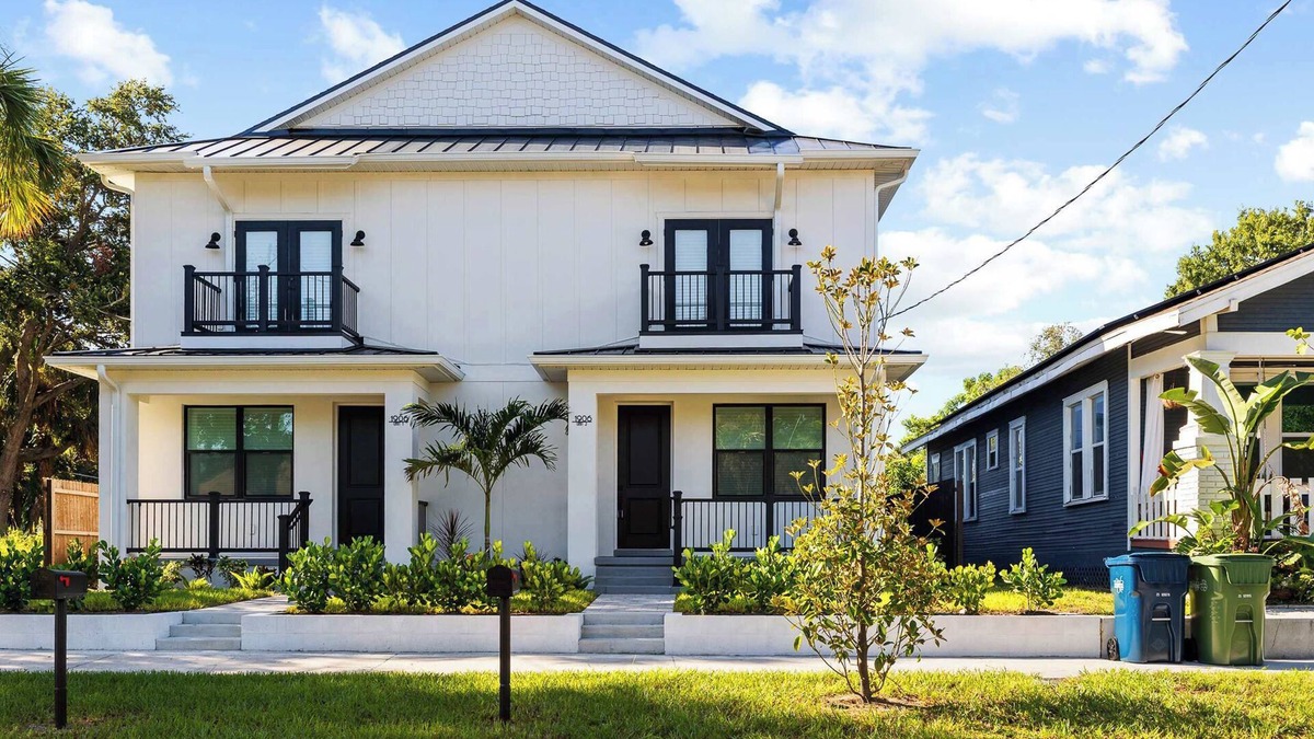 Tampa House | New build in Old West #2, 3 Bed 2 Bath Family Rental