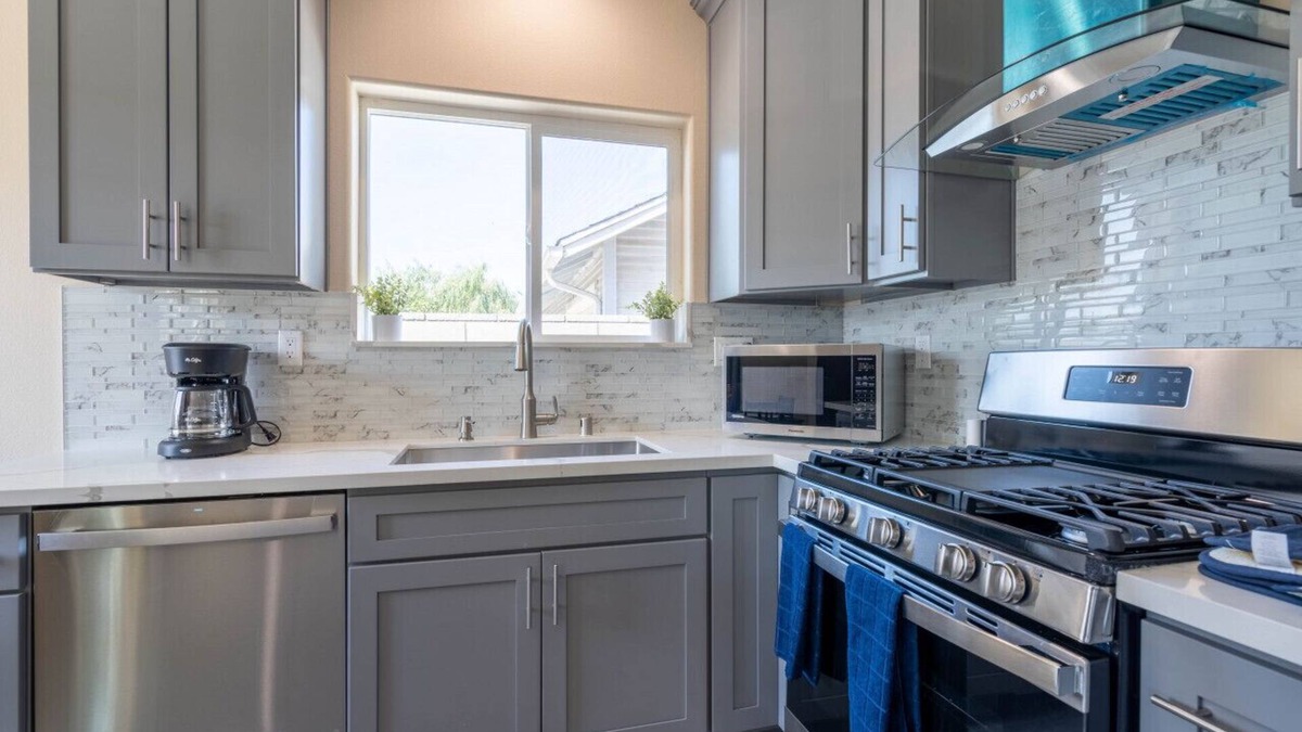 Bonita House | New Built, Cozy Home - 2bdrm, 2 bath