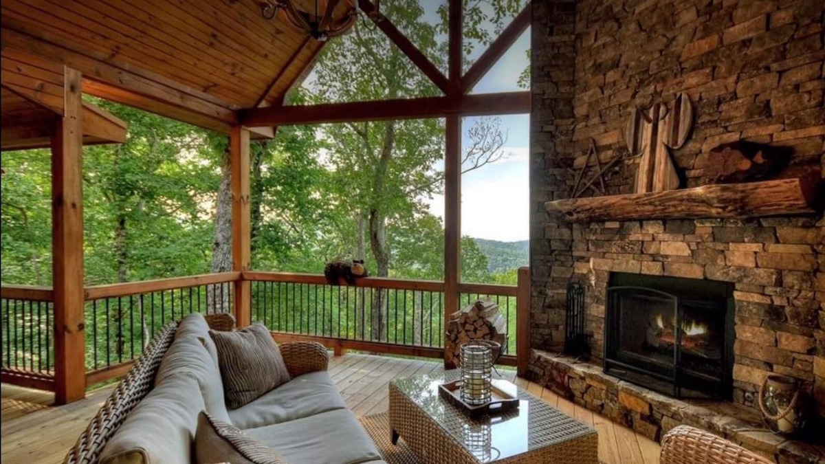 Ridges Over the Lake House | NEW Cabin in Aska Adventure Area!