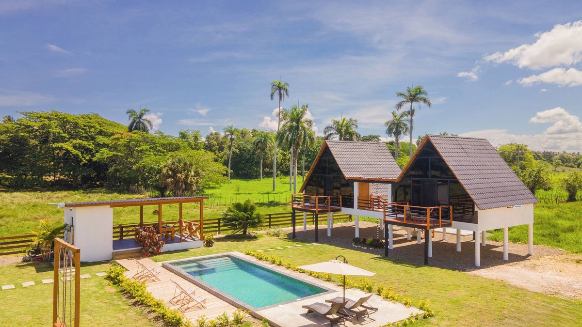 Los Brazos Cabin | New! Cabin with AC in La Lometa - perfect getaway spot