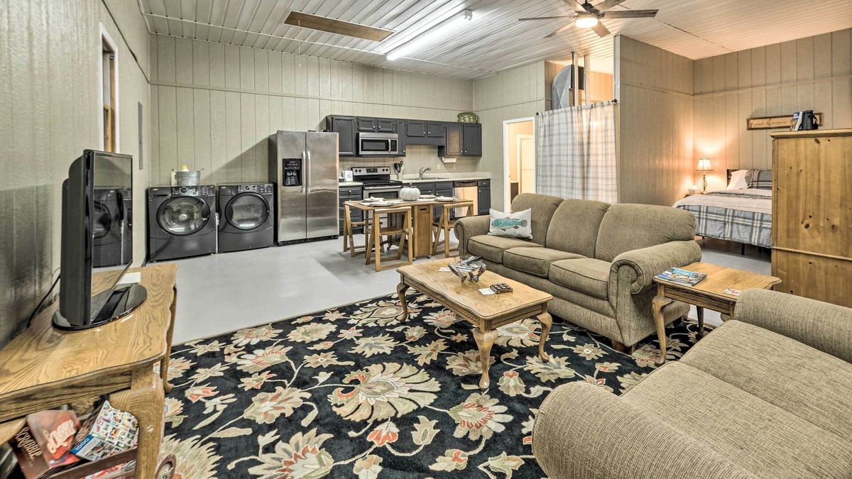 Cadiz Apartment | NEW! ‘Casita Vista’ Cozy Studio on Lake Barkley!