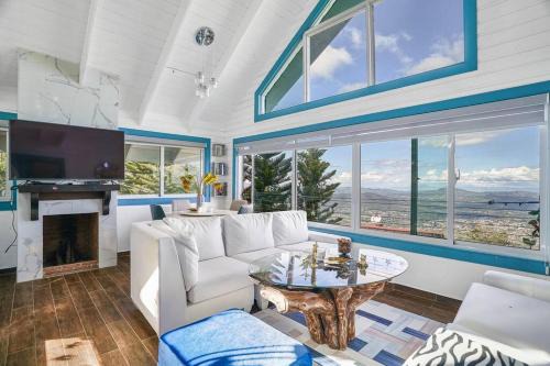 Jarabacoa Ski Chalet | New-CasitaDeLasFlores-View-Wifi-Jacuzzi-Jarabacoa