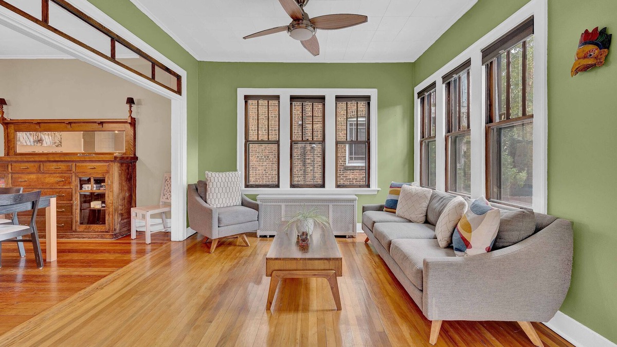 Andersonville House | NEW! Charming 3bd Bungalow in Vibrant Andersonville by AllSet Turnover