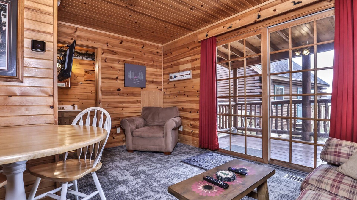 Watersmeet Cabin | NEW! Charming cabin on Cisco Chain of Lakes