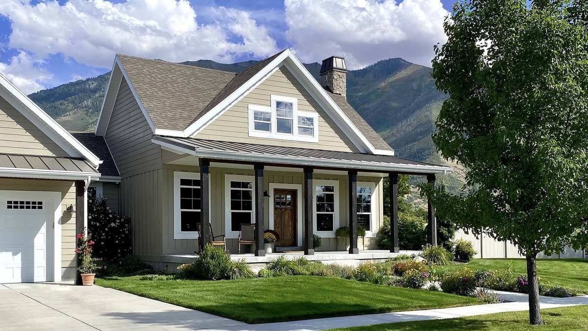 Mapleton Cottage | New! Charming Family Cottage: Perfect Blend of Beauty & Coziness.