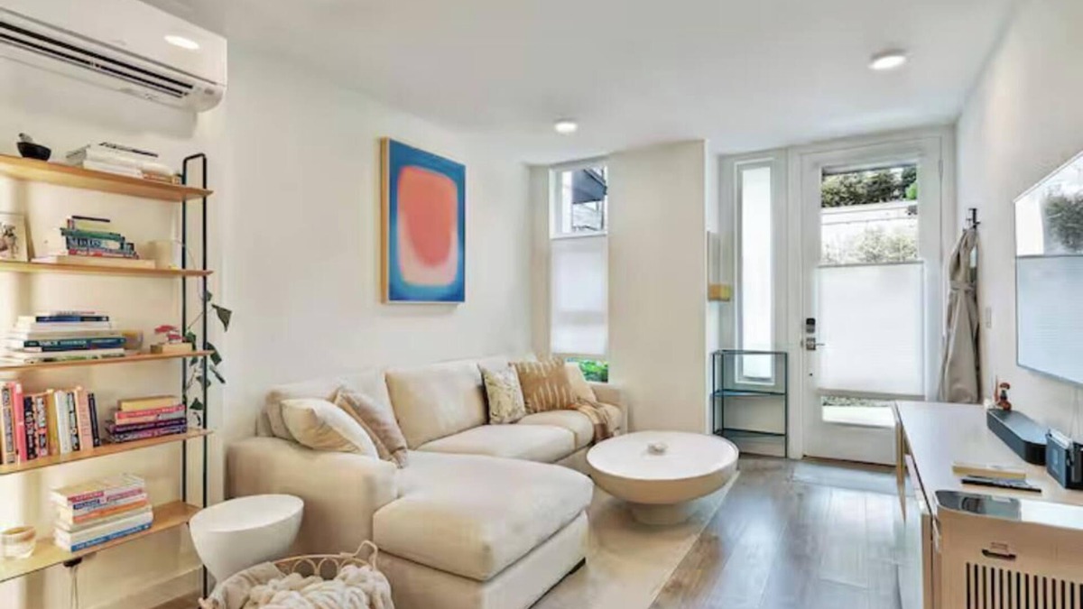 Broadway House | NEW! Chic Capitol Hill Townhome w/Views, Walkable