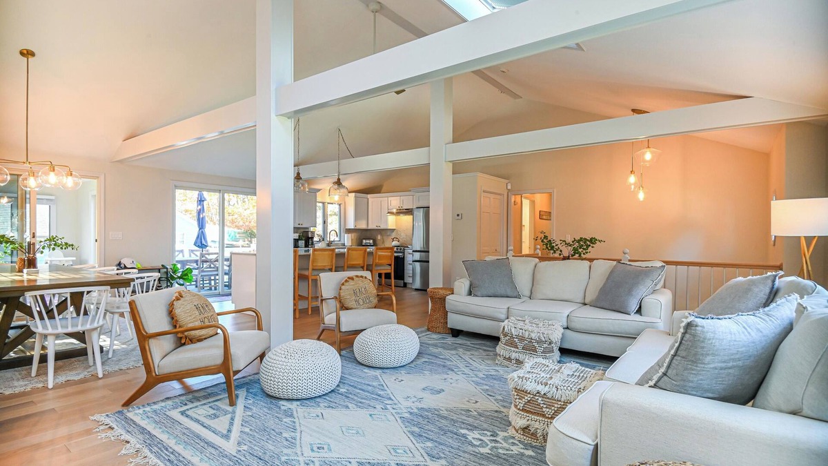 Ogunquit - Wells House | NEW! Completely renovated 6BR/3BA; 8-minute walk to Moody Beach