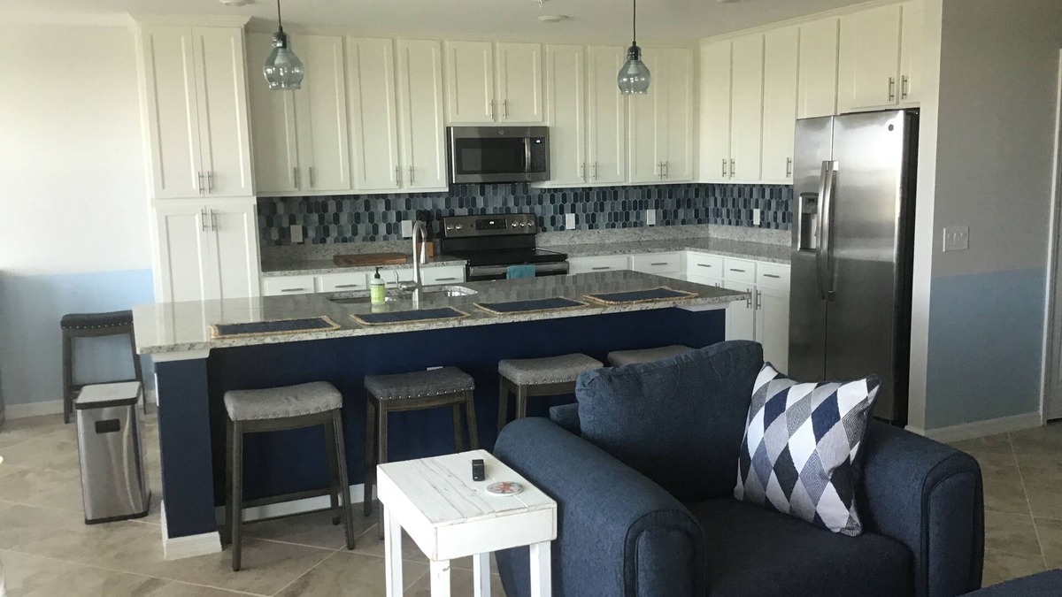 Punta Gorda Condo | New condo at golf & country club overlooking preserve and course