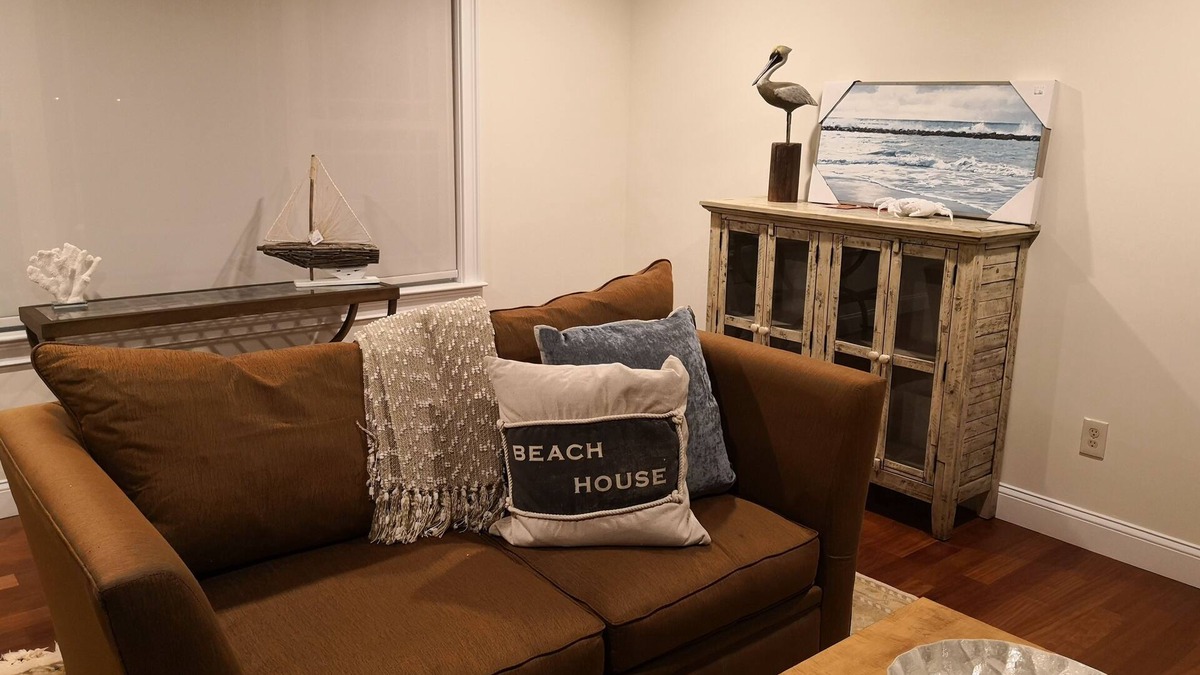 Centerville House | New construction! Craigville Beach, Main St, Playground, Ice cream/restaurants!