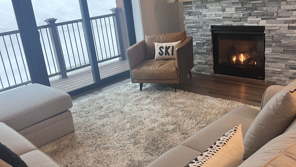 North Conway Condo | New construction Fairbank Lodge 2-story slope-side ski-in/ski-out unit