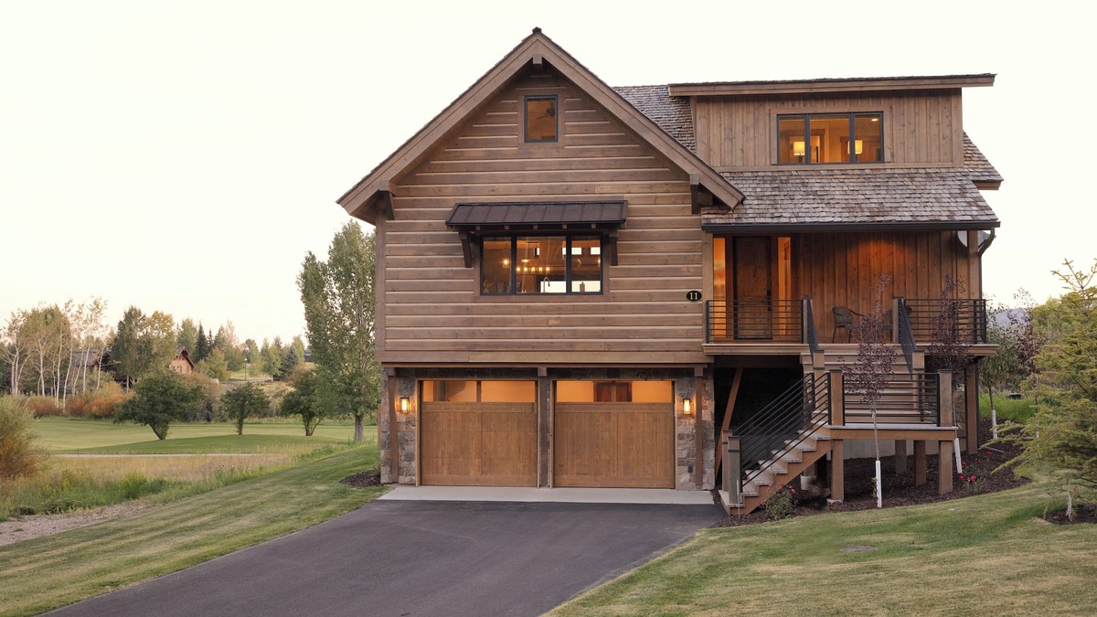 Victor House | New Construction Modern Cabin in Victor, ID at Teton Springs. A/C & Hot Tub
