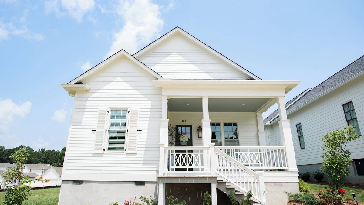 Oxford House | New construction Shotgun Home within walking distance to Historic Oxford Square