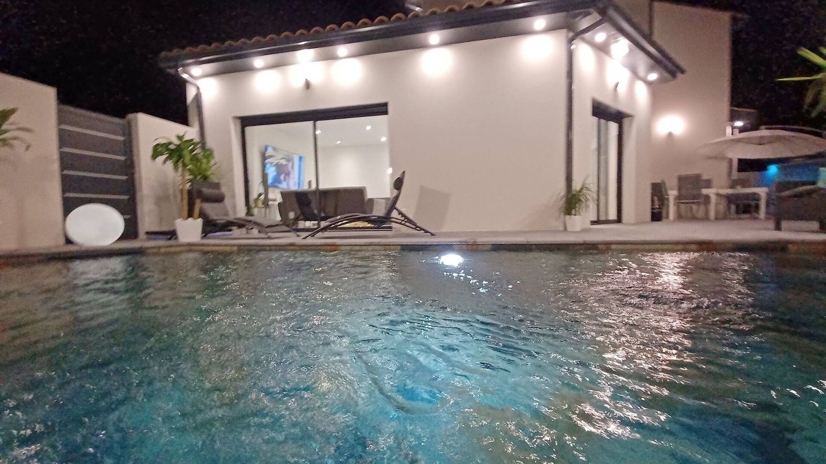 Lancon-Provence Villa | New contemporary villa with pool 15 min from Aix, 20 min from Marseille