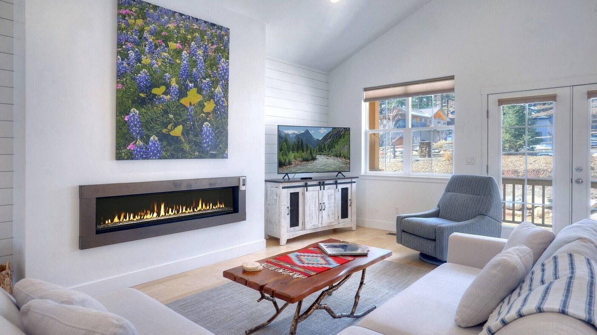 Hermosa House | New Contemporary Mountain Home - 12 Min. to Durango - Central AC - Views