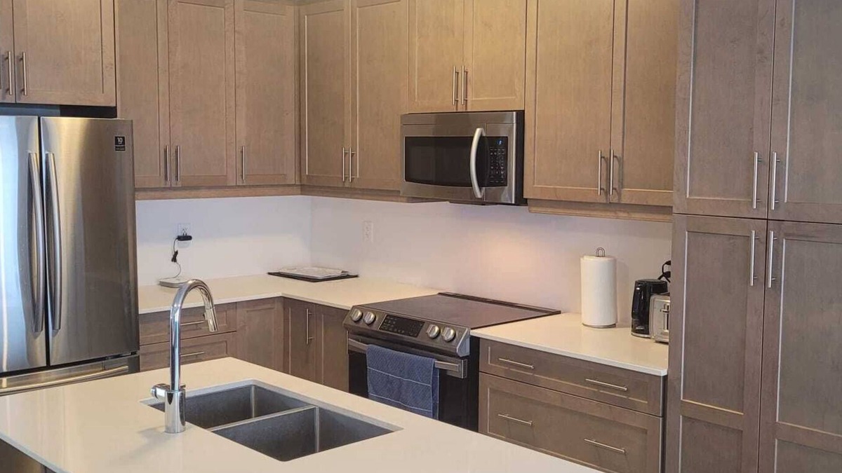 County of Brant House | *NEW*Cozy Retreat Near 403
