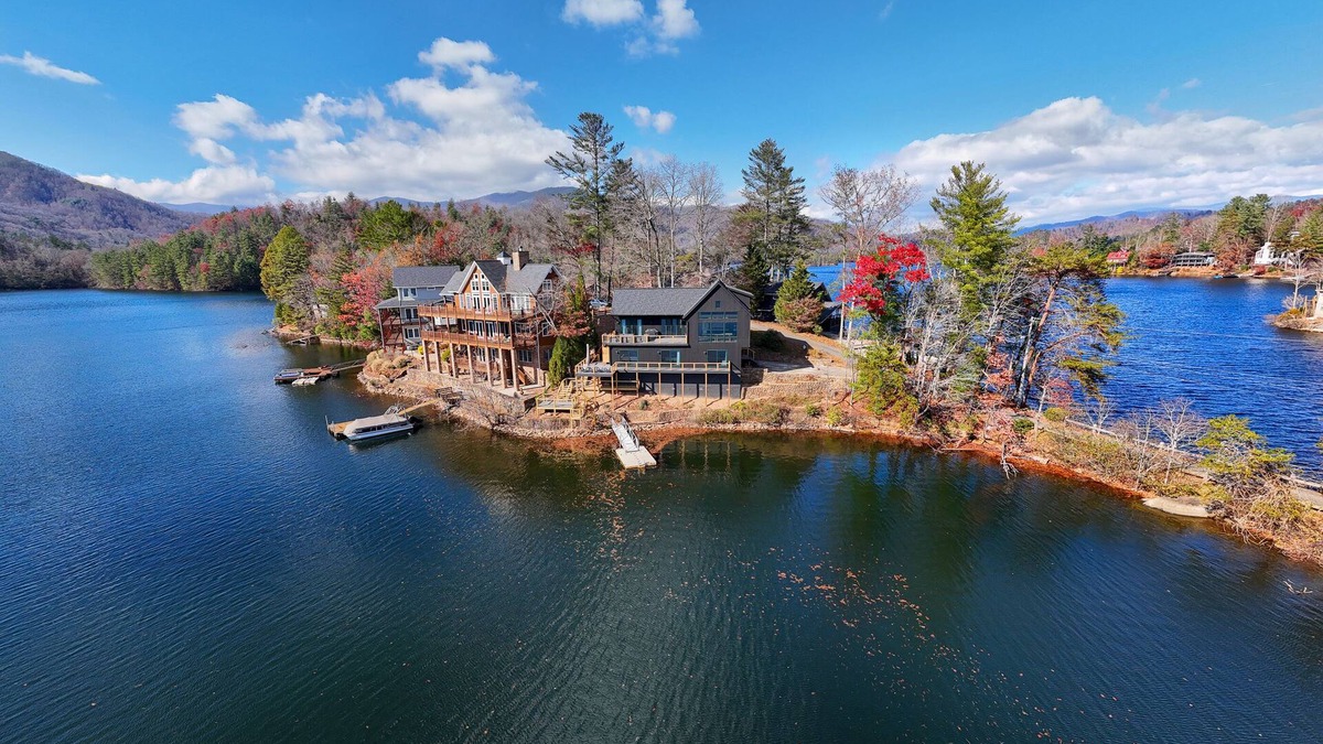 Santeetlah House | New Custom Mountain Lake House with the Best Views