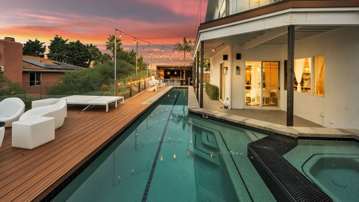 San Diego House | NEW! Del Mar MODERN INDUSTRIAL