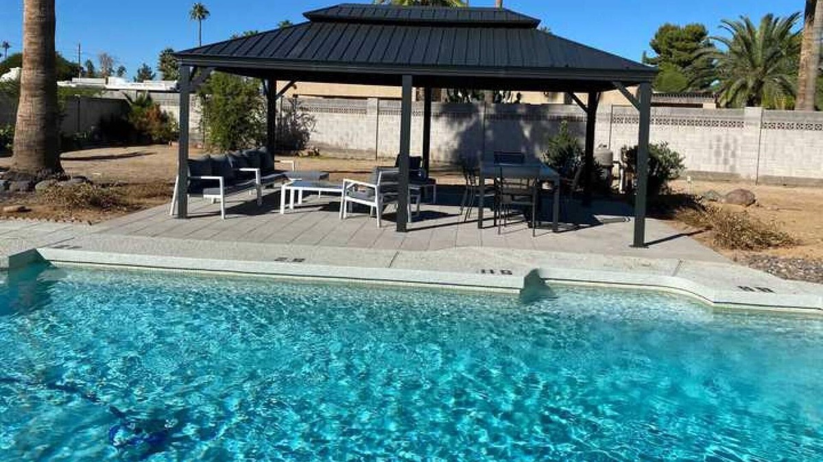 Paradise Valley Village Villa | NEW Desert Stallion