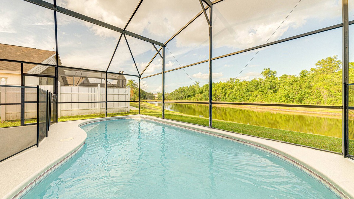 Indian Point House | New! Disney Vacation Oasis! Lake View & Heated Pool.