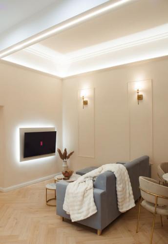 Erzsebetvaros Apartment | NEW Downtown Apt w Breakfast&Parking Option