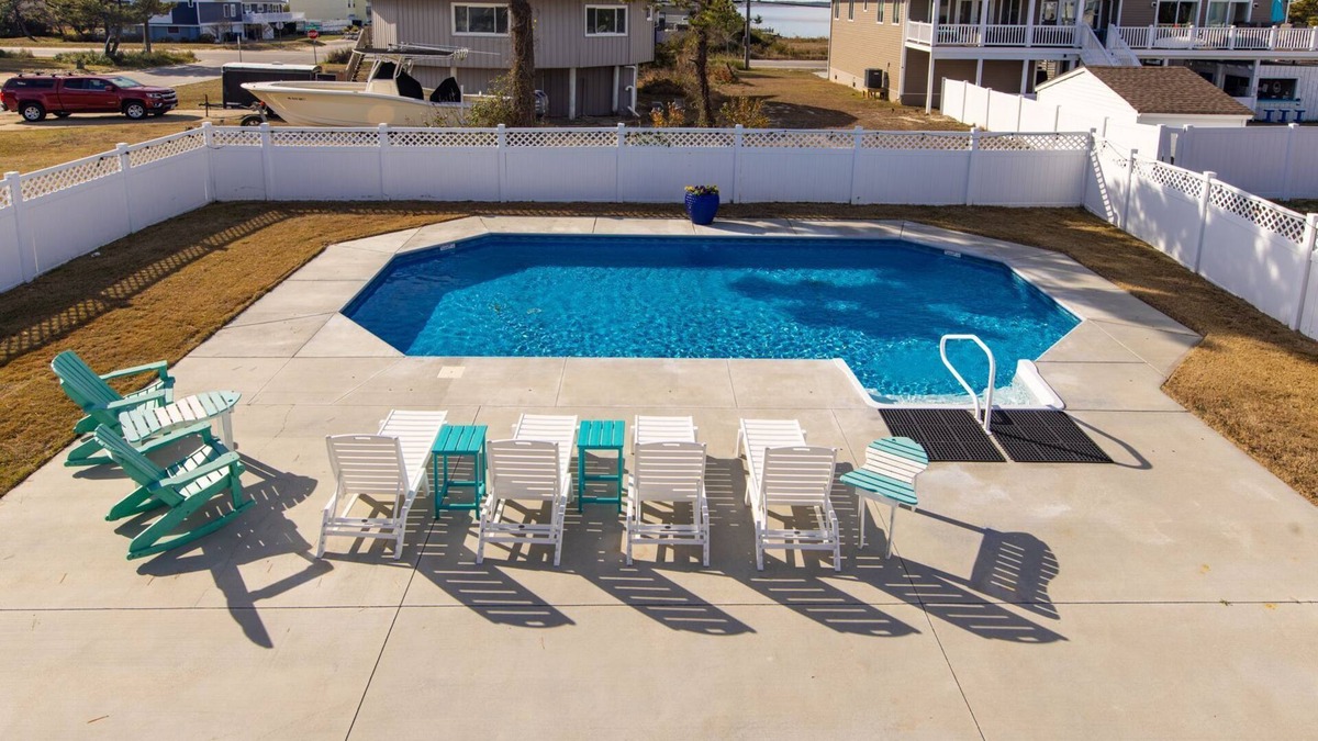 Sandbridge House | *NEW*Easy Day- Pool, Hot Tub, Dog Friendly, Direct Beach Access!